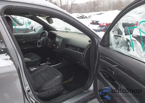 2020 Mitsubishi Outlander Le 2.4 из США, поврежденный, VIN JA4AD3A32LZ041128